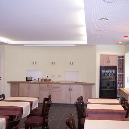 Rothweinhotel Wiesenbronn エクステリア 写真