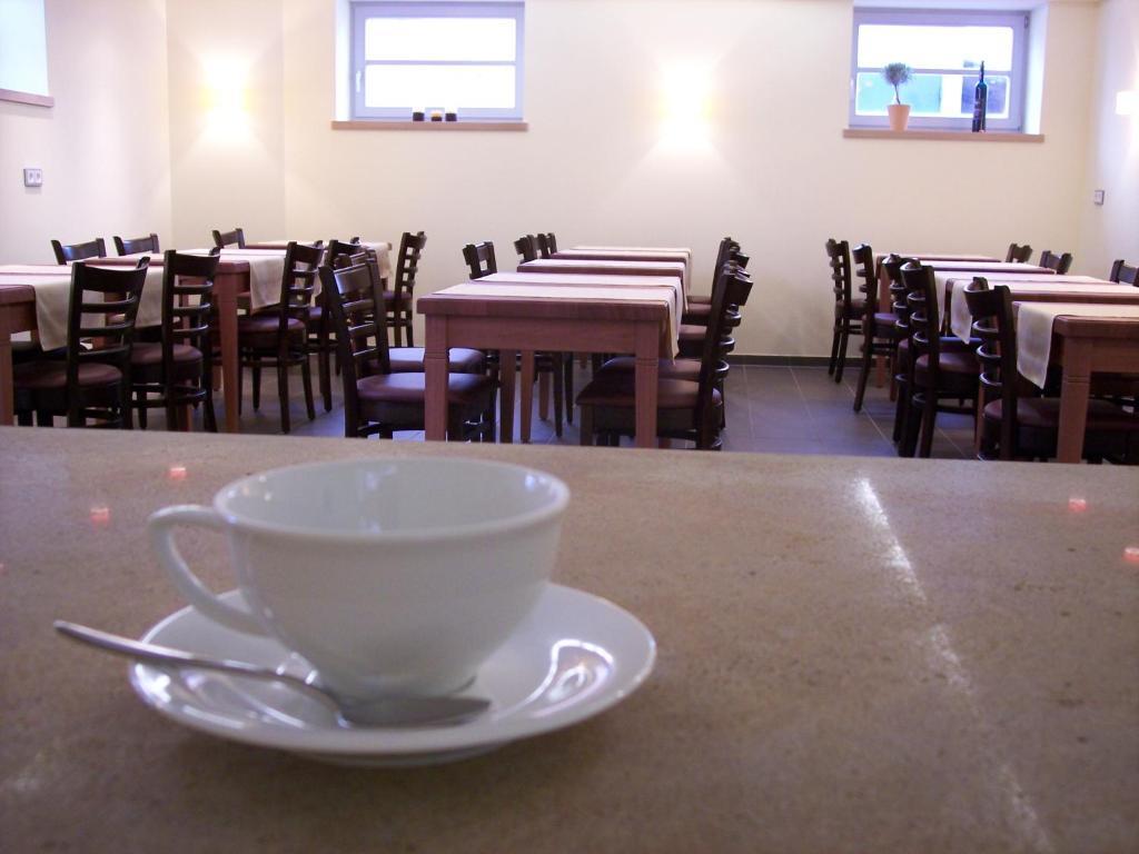 Rothweinhotel Wiesenbronn エクステリア 写真