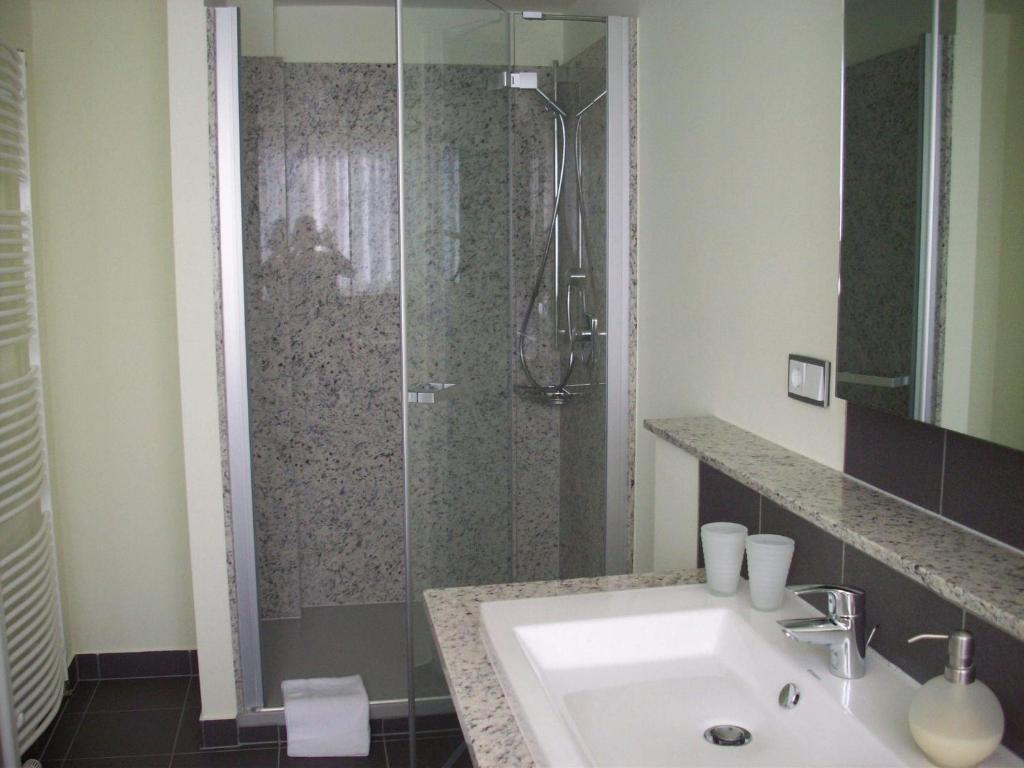 Rothweinhotel Wiesenbronn 部屋 写真
